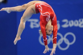 欧洲杯战术创新：多变阵型引领足球新风潮！，欧洲杯 阵型