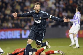 杜兰特24分5连胜被终结！文班22+8锁死申京，阿门谢泼德打出来了，杜兰特选12人